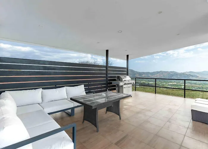 Casa Buena Vista With Incredible Ocean Views Villa